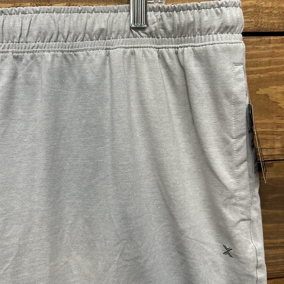 Xersion Shorts - Picture 5 of 7